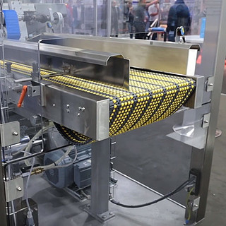 Die Verpackungsmaschine RPS 60 von Rianta