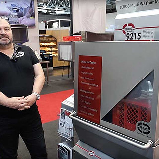 Jeros auf der Iba: Moderne Blechputz- und Spültechnik